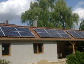 4,5 kWp teljesítményű rendszer az épülő családi házon