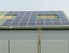 22 kWp Napelemes HMKE rendszer a Mercury '99 Kft. épületén