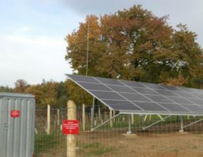 8 kWp sziget üzemű és hálózatra visszatápláló napelemes rendszer